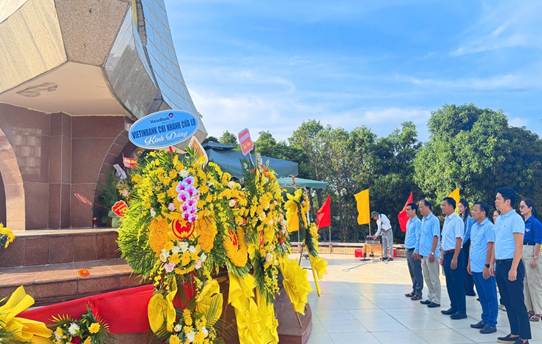 TRUNG TÂM GIỐNG NÔNG NGHIỆP TỔ CHỨC HOẠT ĐỘNG TRI ÂN NHÂN KỶ NIỆM 79 NĂM NGÀY THƯƠNG BINH – LIỆT SĨ (27/7/1947 - 27/7/2026)