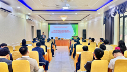 Tổ chức lớp đào tạo, tập huấn kỹ thuật chăn nuôi bê cái sinh sản cho các hộ ngoài mô hình thuộc Dự án khuyến nông Trung ương