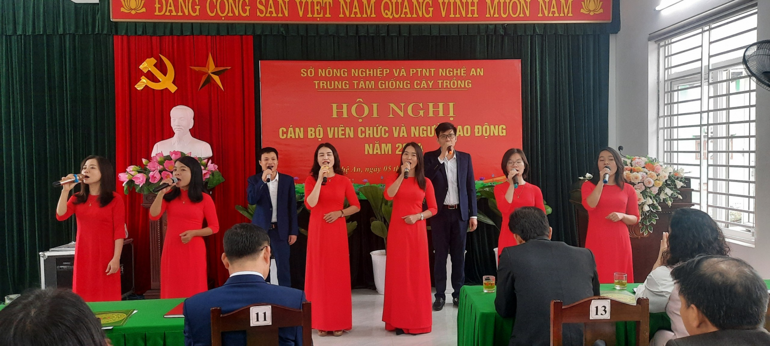 Tin bài: Trung tâm Giống cây trồng Nghệ An tổ chức Hội nghị cán bộ viên chức, người lao động năm 2024
