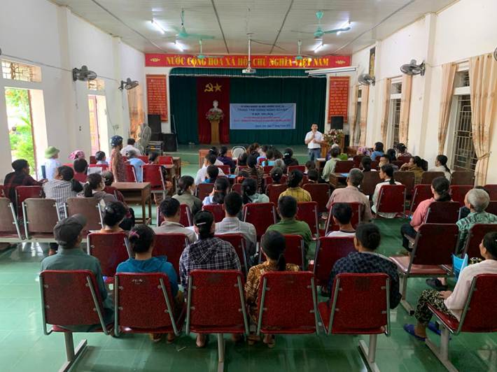 Trung tâm Giống Nông nghiệp tổ chức tập huấn kỹ thuật chăn nuôi bê cái lai Zebu tại xã Quỳnh Sơn và xã Yên Trung - Tỉnh Nghệ An